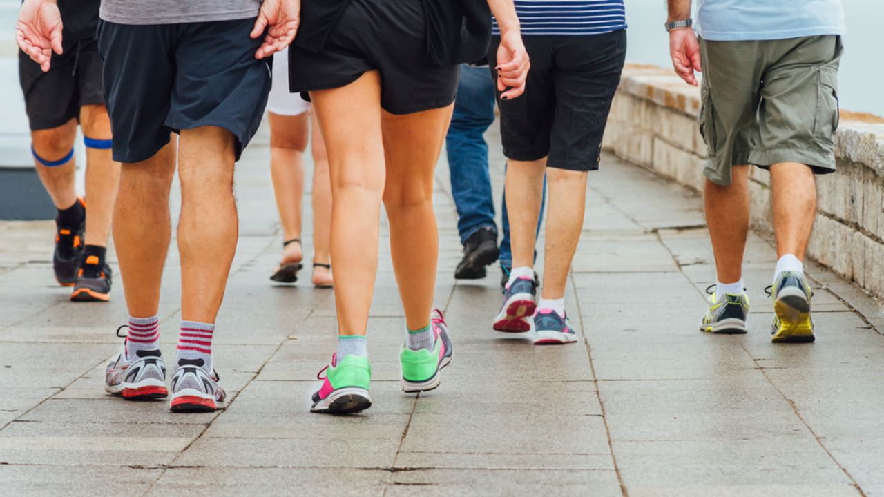 Estudo mostra os benefícios de caminhar após as refeições