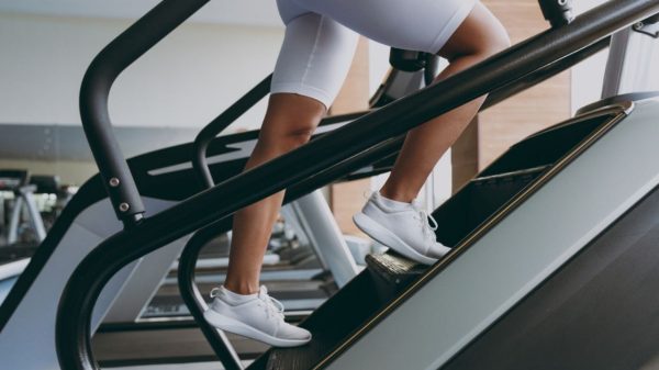 Veja quantos benefícios o treino de escadas pode trazer para o seu corpo