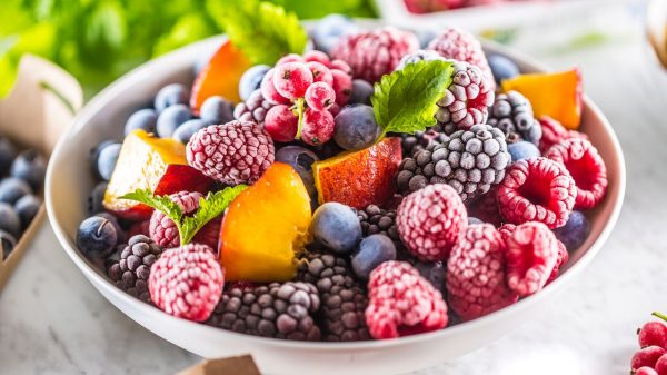 Veja como congelar frutas sem perder nutrientes