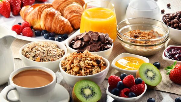 Veja como montar um café da manhã equilibrado