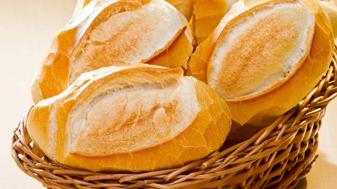 Entenda como consumir pão na dieta saudável