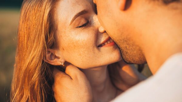 Levantamento realizado pelo aplicativo de relacionamentos happn apontou as regiões do Brasil onde as pessoas dão os melhores beijos