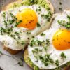 Veja diferentes formas de comer ovo no café da manhã